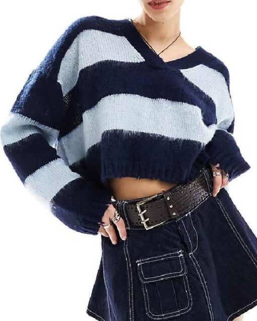 Invasion Olivia-Mai Barrett Blue V-Neck Cropped Sweater